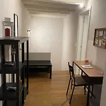 招待所 100 Passi