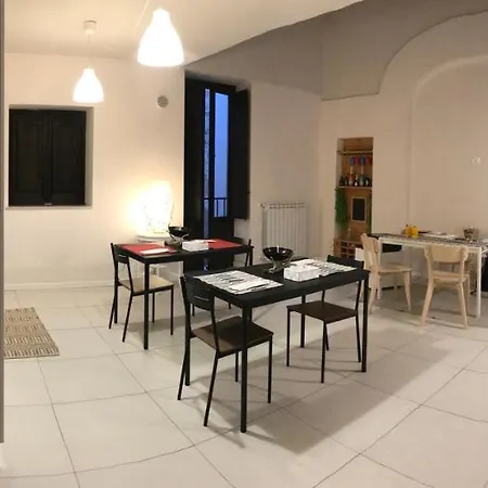 100 Passi בית הארחה פלרמו